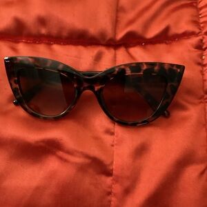 Cat Eye Large Frame Glasses
